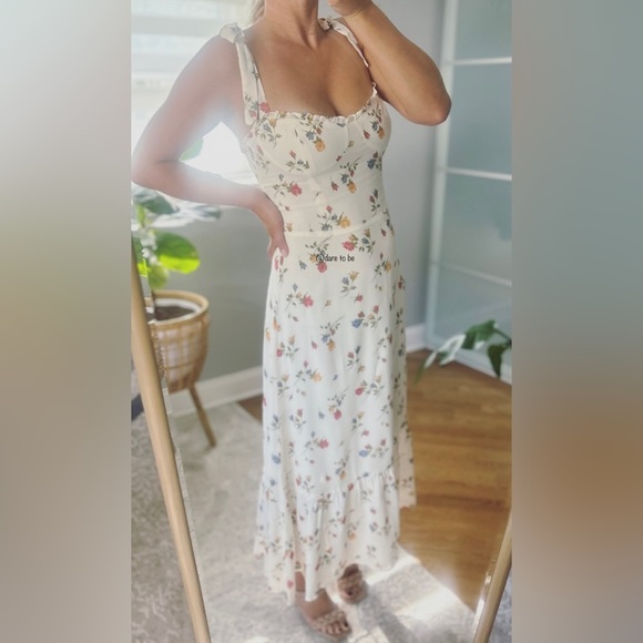 Reformation Nikita Dress in Noemi - Picture 7 of 8